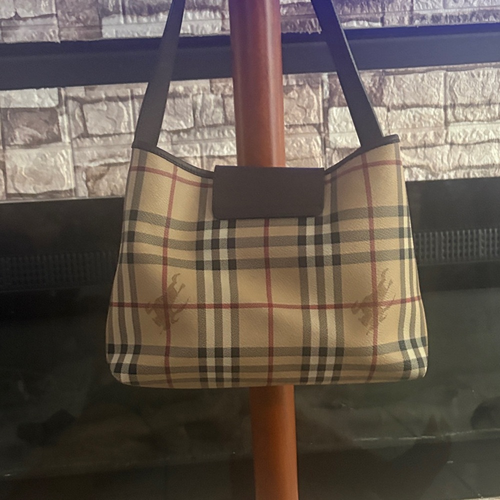 Burberry Beige Plaid Hobo with Dark Brown Leather Flap and Buckle used - Picture 9 of 12